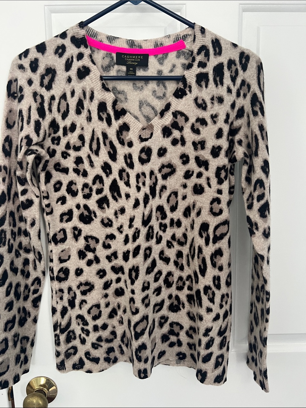 Cashmere V-Neck Leopard Print Sweater - Beige/Black
Charter Club